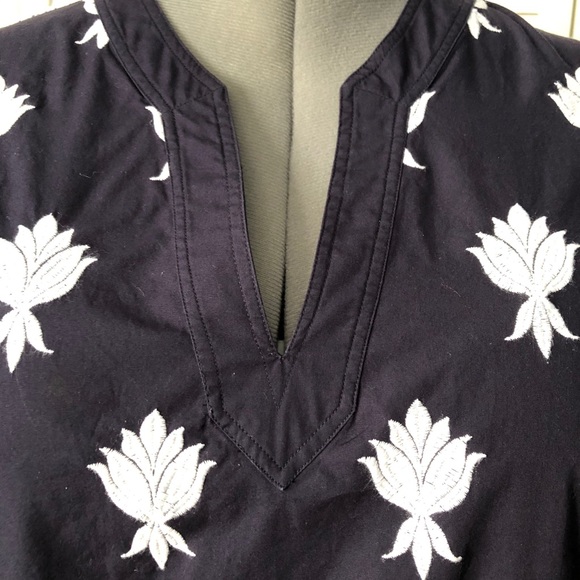 Classic Lands End Tunic - Picture 2 of 10